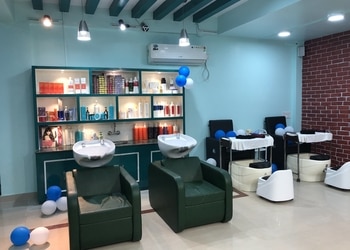 R-three-Beauty-parlour-Manduadih-varanasi-Uttar-pradesh-2