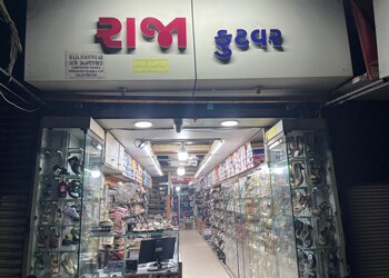 Raja-footwear-Shoe-store-Bhavnagar-Gujarat-1