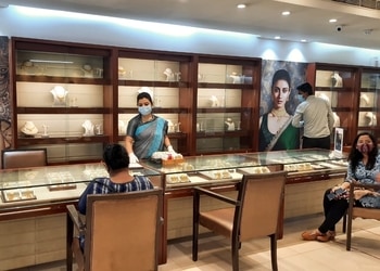 Reliance-jewels-Jewellery-shops-Dolamundai-cuttack-Odisha-2