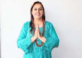 Renu-astrology-Numerologists-Hisar-Haryana-1