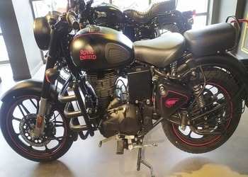 Royal-automobile-Motorcycle-dealers-Krishnanagar-West-bengal-2