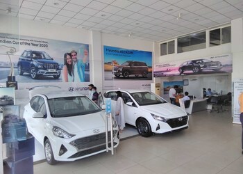 Royal-hyundai-Car-dealer-Gwalior-fort-area-gwalior-Madhya-pradesh-2