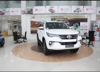 Saini-toyota-Car-dealer-Howrah-West-bengal-3