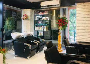 Salon-apple-Beauty-parlour-Rukhmini-nagar-amravati-Maharashtra-2