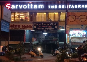 Sarvottam-the-restaurant-Pure-vegetarian-restaurants-Udhna-surat-Gujarat-1