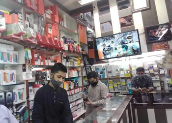 Sgs-communication-Mobile-stores-Chandigarh-Chandigarh-2