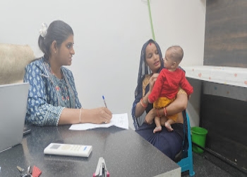 Shishu-clinicdr-anika-agarwal-Child-specialist-pediatrician-Civil-lines-jhansi-Uttar-pradesh-1