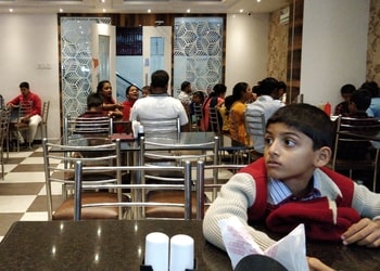 Shree-santosh-family-dhaba-Pure-vegetarian-restaurants-Vijayawada-Andhra-pradesh-3