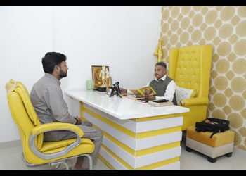 Shri-bhrigu-jyotish-anusandhankendra-Astrologers-Jalandhar-Punjab-2