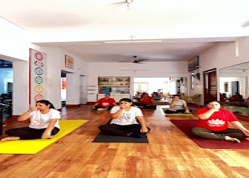 Shwetals-nirog-dham-Yoga-classes-Udaipur-Rajasthan-1