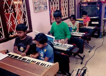 St-marys-school-of-music-Guitar-classes-Bannimantap-mysore-Karnataka-2