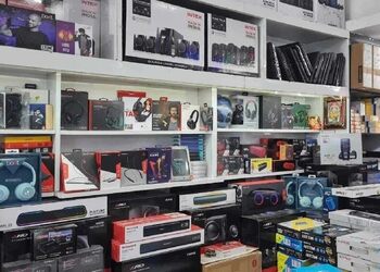 Supreme-computers-Computer-store-Patna-Bihar-2