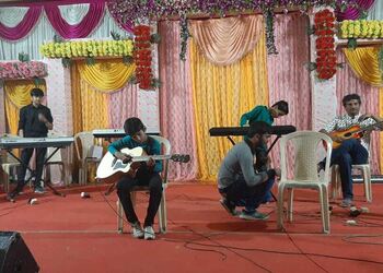 Swar-sadhana-music-classes-Guitar-classes-Mahatma-nagar-nashik-Maharashtra-3