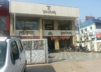 Tanishq-jewellery-Jewellery-shops-Agra-Uttar-pradesh-1