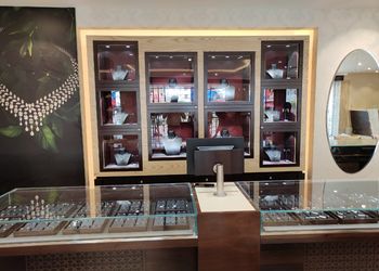 Tanishq-jewellery-Jewellery-shops-Nizamabad-Telangana-3