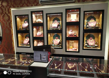 Tanishq-jewellery-Jewellery-shops-Patna-Bihar-3