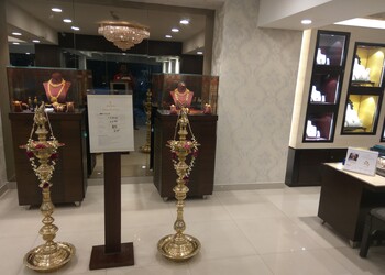 Tanishq-jewellery-Jewellery-shops-Vannarpettai-tirunelveli-Tamil-nadu-3