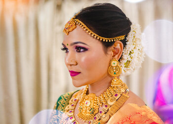 Tejaswini-nandu-bridal-studio-academy-Makeup-artist-Powai-mumbai-Maharashtra-1