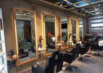 The-aura-salon-Beauty-parlour-Kestopur-kolkata-West-bengal-2