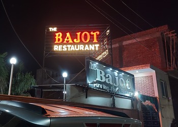 The-bajot-Family-restaurants-Kota-Rajasthan-1