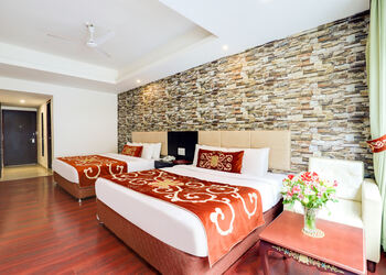 The-fern-denzong-hotel-spa-4-star-hotels-Gangtok-Sikkim-2