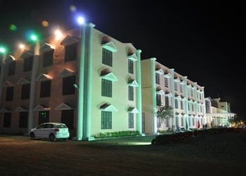 The-radiant-way-school-Icse-school-Raipur-Chhattisgarh-3