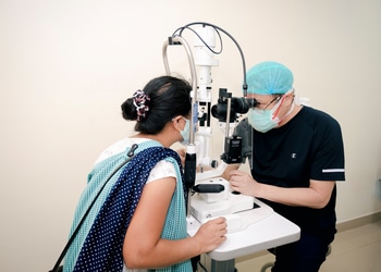 The-retina-centre-Eye-hospitals-Guwahati-Assam-2