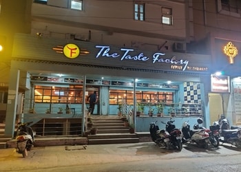 The-taste-factory-Family-restaurants-Varanasi-Uttar-pradesh-1