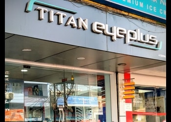 Titan-eyeplus-Opticals-Basanti-colony-rourkela-Odisha-1