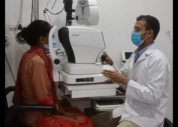 Titan-eyeplus-Opticals-Golmuri-jamshedpur-Jharkhand-3