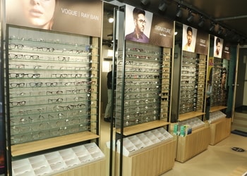 Titan-eyeplus-Opticals-Sector-1-bhilai-Chhattisgarh-2