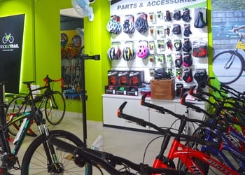 Track-and-trail-Bicycle-store-Chandmari-guwahati-Assam-2