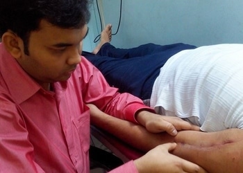 Triage-physiotherapy-and-rehabilitation-centre-Physiotherapists-Bagdogra-siliguri-West-bengal-3