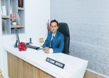 Trivedi-skin-care-clinic-laser-center-Dermatologist-doctors-Udhna-surat-Gujarat-2