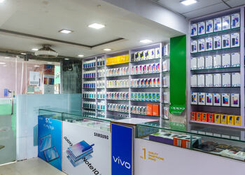 Umiya-mobile-world-Mobile-stores-Athwalines-surat-Gujarat-2