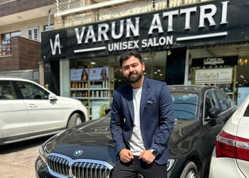 Varun-attri-unisex-salon-Beauty-parlour-Sector-54-gurugram-Haryana-1