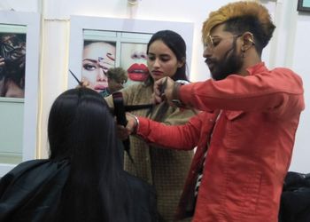 Vlcc-Beauty-parlour-Mirzapur-Uttar-pradesh-2