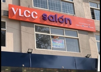 Vlcc-salon-Beauty-parlour-Ramgarh-Jharkhand-1