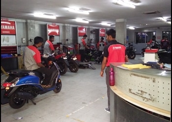 Vr-enterprise-Motorcycle-dealers-Asansol-West-bengal-2