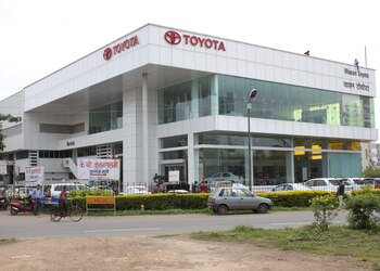 Wasan-toyota-Car-dealer-Nashik-Maharashtra-1